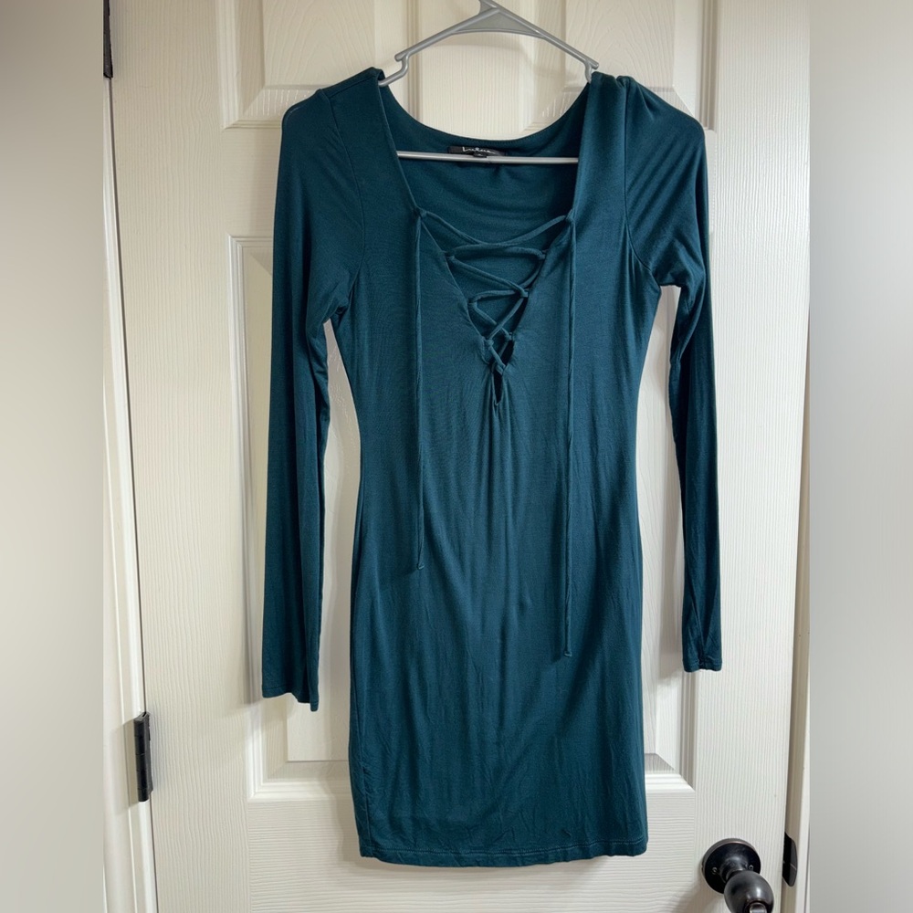 Lulu’s laceup green long sleeved mini bodycon dress NWT